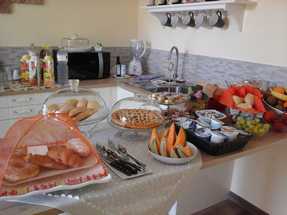 A Casa Di Nonna Bed and Breakfast Loreto Esterno foto
